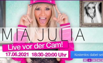 Mia Julia vor der Livecam der Fundorado Starshow
